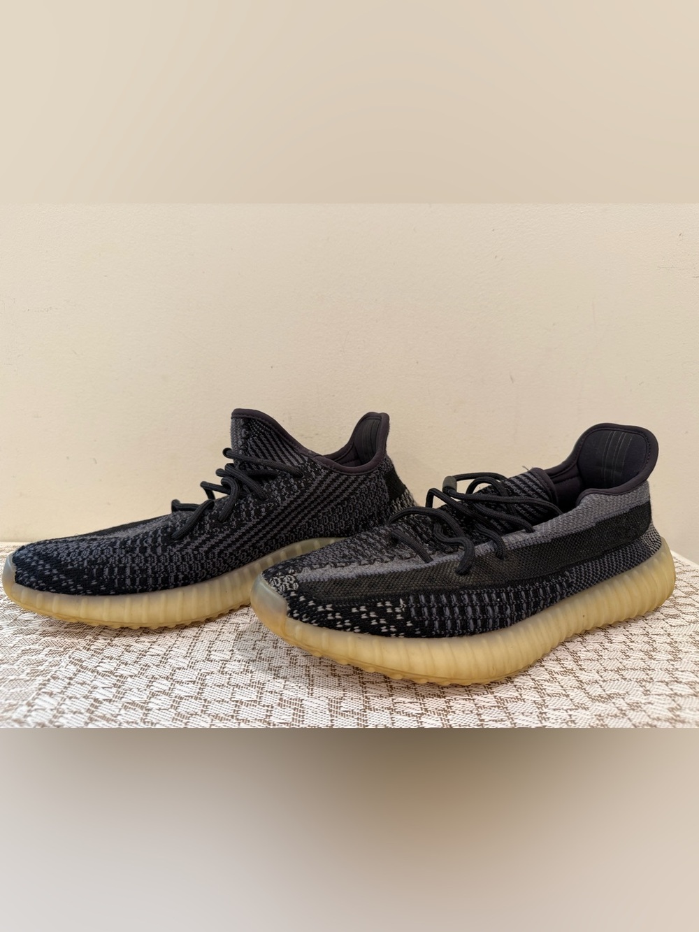 adidas Men's Yeezy Boost 350 V2 Shoes